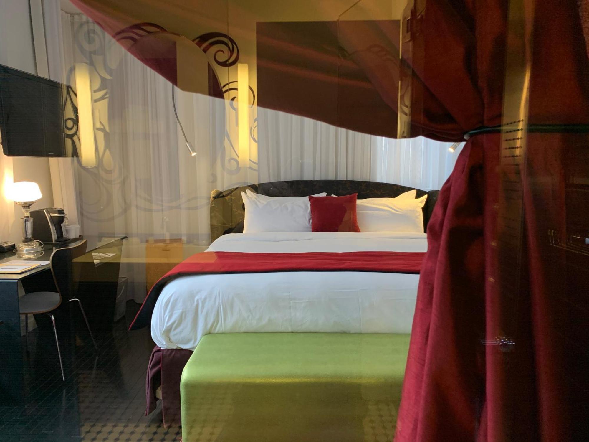Standard Room Queen or King,1212819769:JPEG