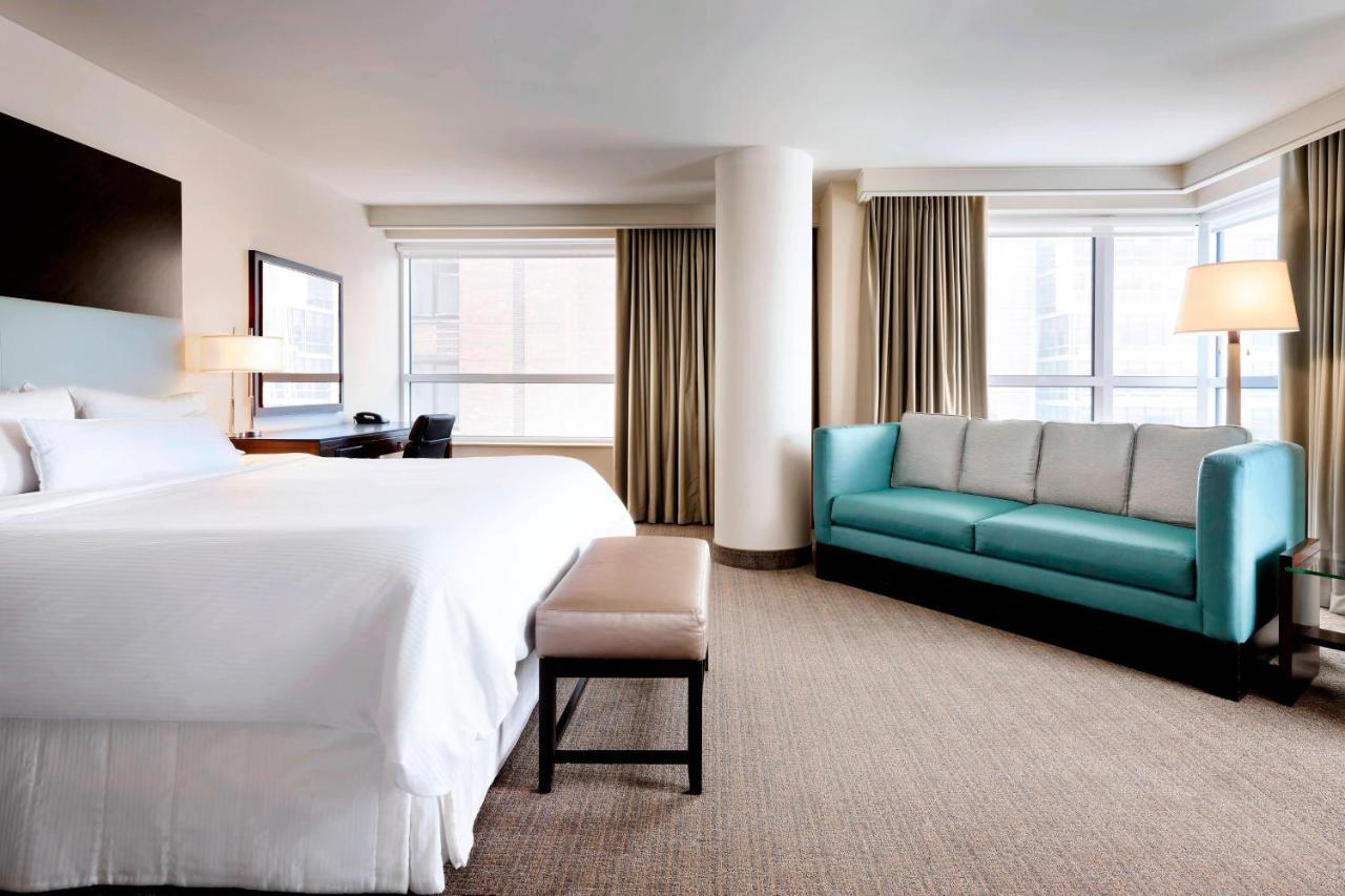 Corner King Room Larger Guest room 1 King Corner room,1395485708:JPEG