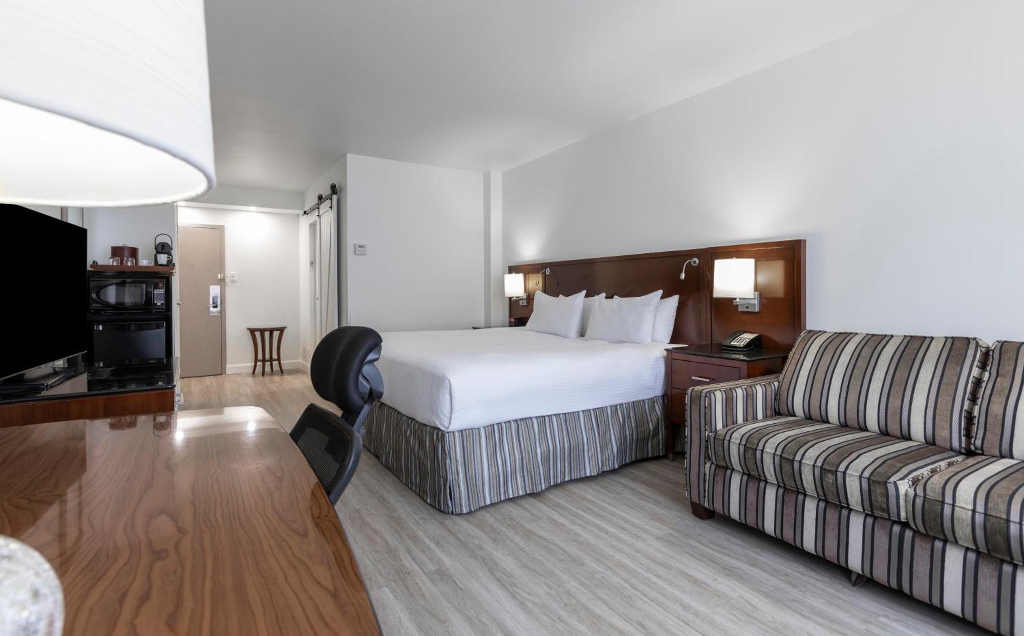 Executive King Room,1612954537:JPEG
